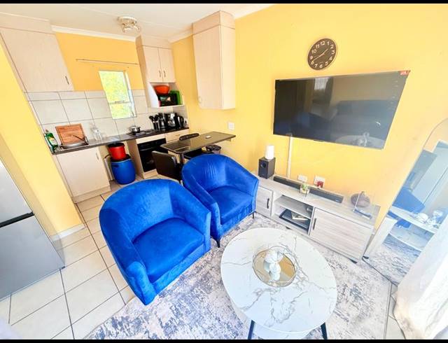 2 BEDROOM APARTMENT FOR SALE IN STAALRUS